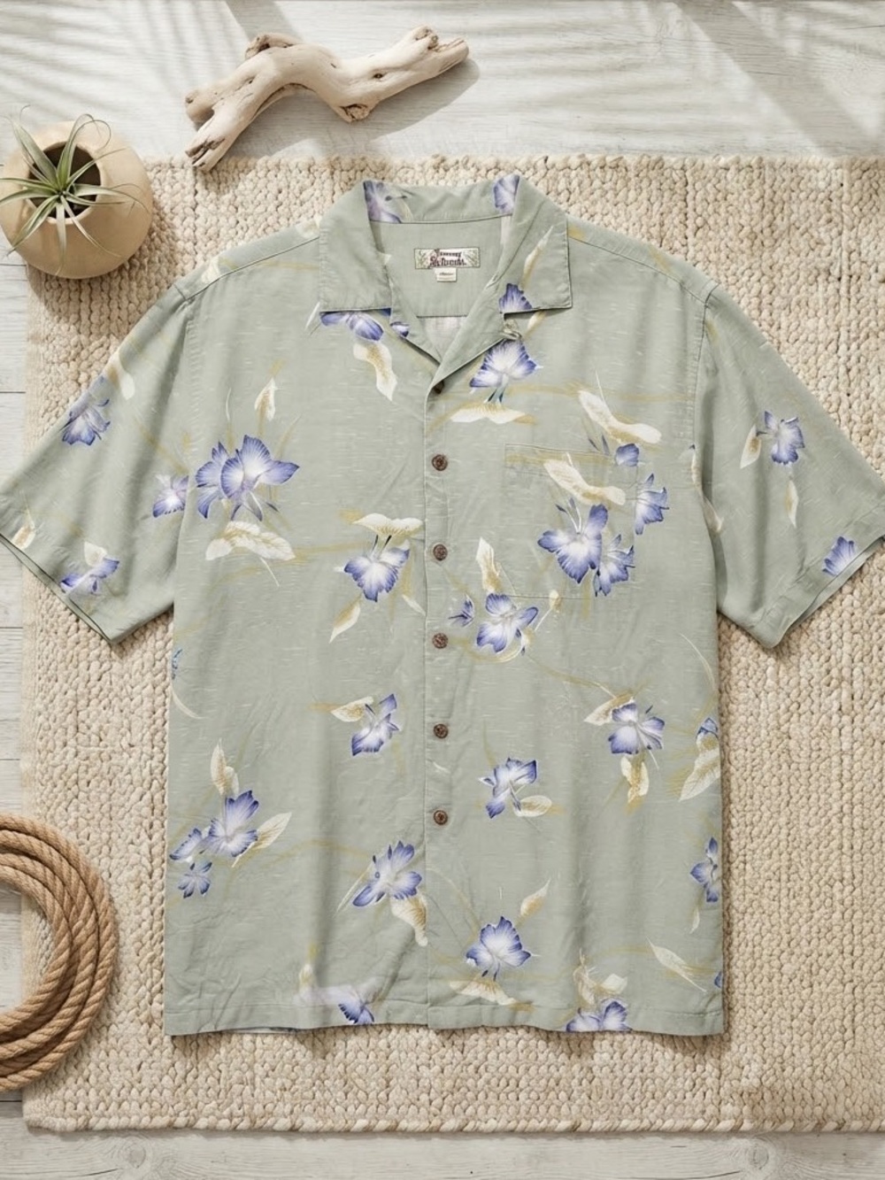 TOMMY BAHAMA Vintage Sage Green Silk Botanical Orchid Short Sleeve Shirt